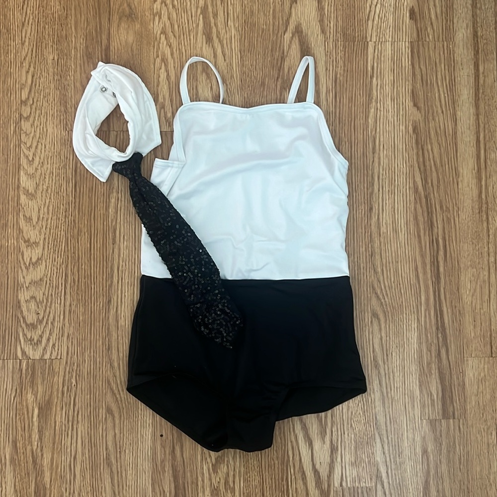DANCE COSTUME